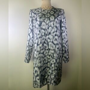 Theory 100% Silk Gray and White Patterned  Long Sleeve Dress.  NWT